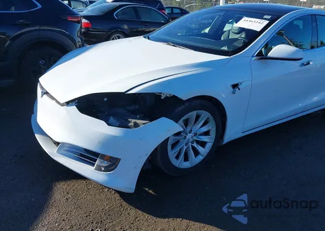 2017 Tesla Model S 100D/60D/75D/90D/P100D z USA, uszkodzony, nr VIN 5YJSA1E25HF200133